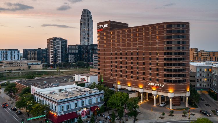 Courtyard by Marriott Downtown Minneapolis